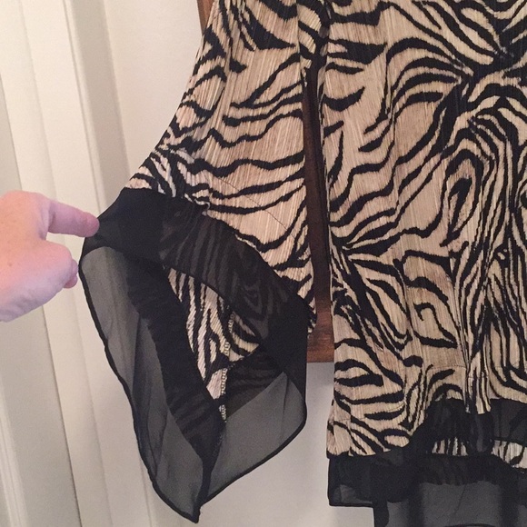 Alfani Animal Print Top Size 0X (XL - 1X) - Picture 2 of 6